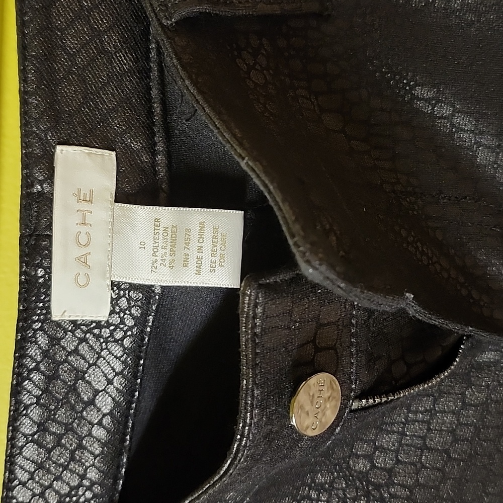 Cache Women's Tonal Premium Faux Leather Black Snake Snakeskin Skinny Pan, sz 10 - Picture 3 of 11